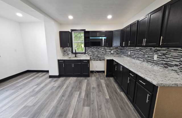 Newly updated 3 Bedroom 1 Bathroom house located in the Hill District! photos photos Newly updated 3 Bedroom 1 Bathroom house located in the Hill District! photos photos