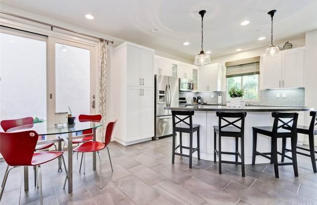 5525 Palm Drive Gallery 4