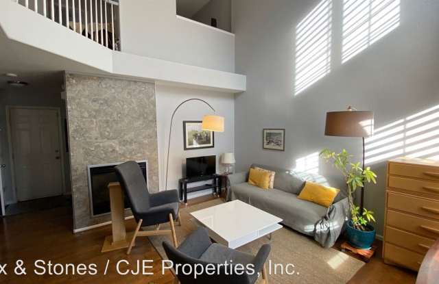 825 S Granby Cir Gallery 4