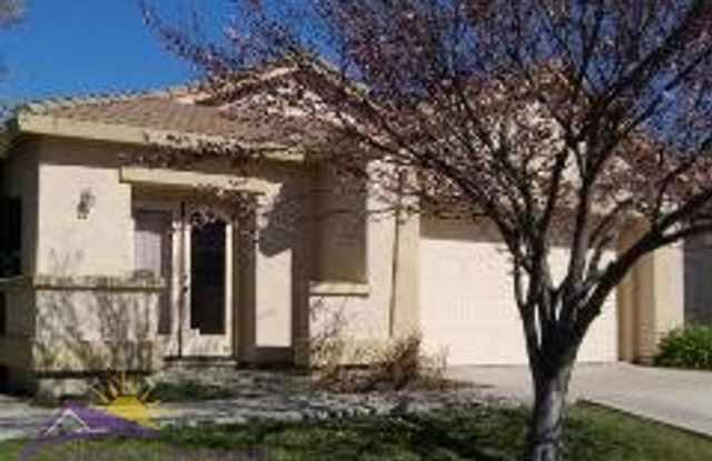 Open 3 Bed 2 Bath North Natomas Home - 160 Arnold Gamble Circle, Sacramento, CA 95835