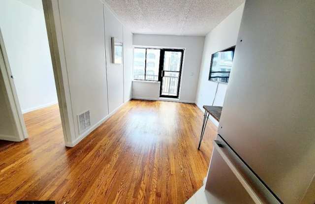 380 w.52 Gallery 3