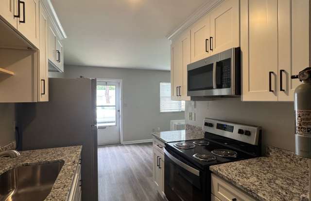 7594 Bellehaven Drive (Unit 14) Gallery 3