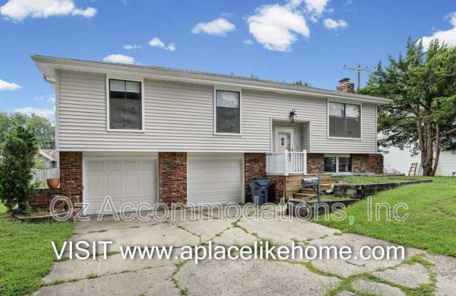 1105 W Elm Ter Gallery 2