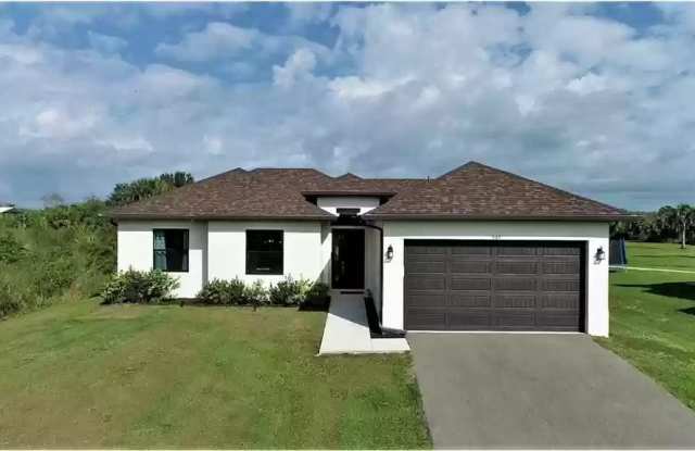 585 41st Avenue Northwest photos photos