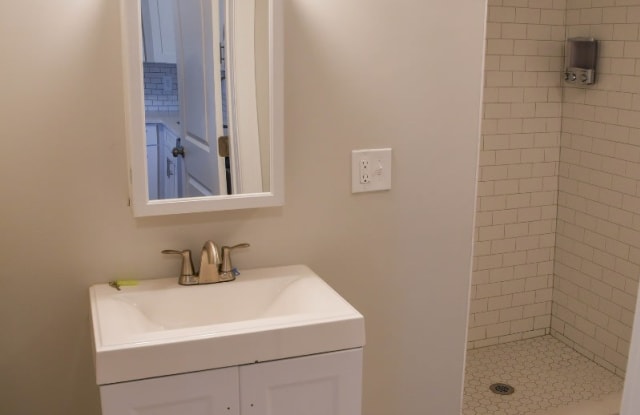 155 Chelsea Street - 3 - 155 Chelsea St, Boston, MA 02128