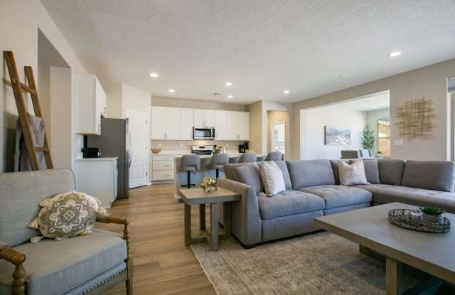 6049 Nauman Drive Gallery 3