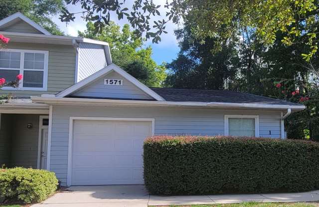 Charming 2/2 with a 1 car garage in Eagle Trace photos photos