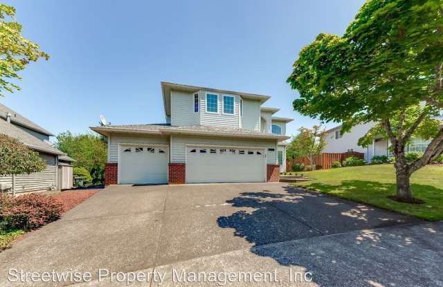 3538 NW Blackcomb Dr Gallery 2