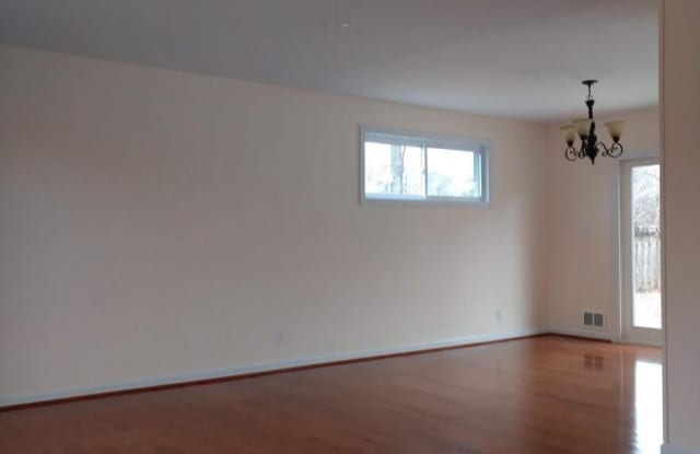 1906 REEDIE DR Gallery 3