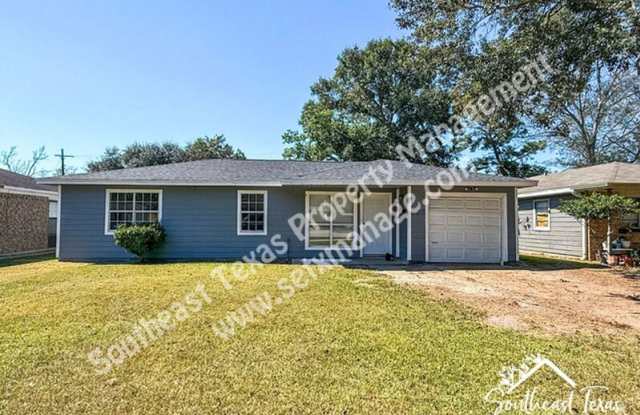 620 Smelker St. - 620 Smelker Avenue, Beaumont, TX 77707