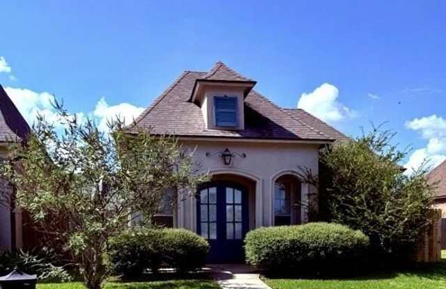 211 Lafittes Landing Pass - 211 Lafittes Landing Pass, Lafayette, LA 70508