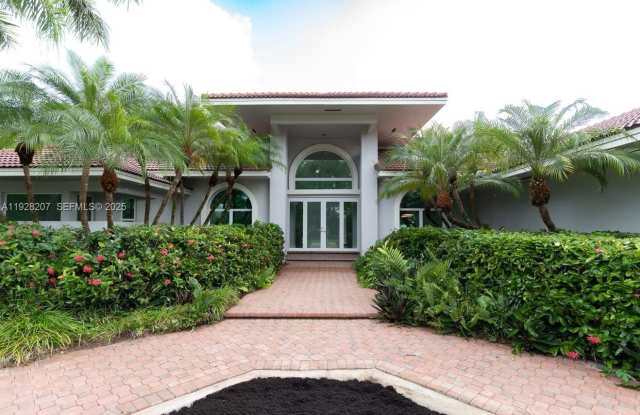 7440 SW 170th Ter photos photos