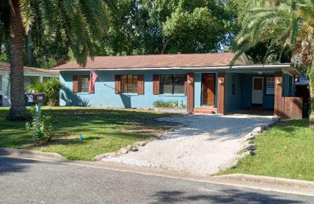 423 Reynolds St - 423 Reynolds Street, Brunswick, GA 31520