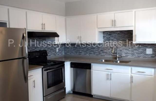 6542 North 17th Avenue Unit: 6 Gallery 3