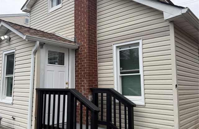 49 Railroad Avenue photos photos