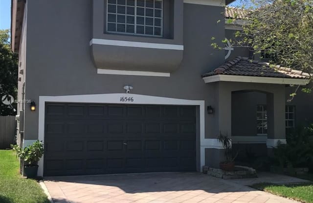 16546 SW 103rd Ln - 16546 Southwest 103rd Lane, The Hammocks, FL 33196