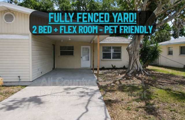 4727 34th St W photos photos