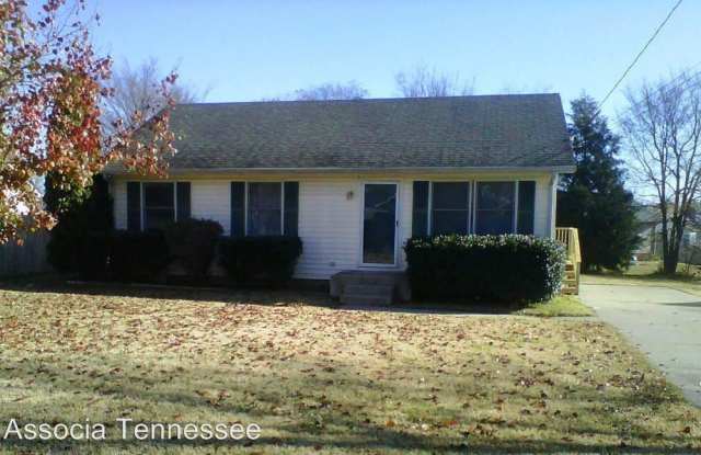 302 Clearlake Drive - 302 Clearlake Drive, La Vergne, TN 37086