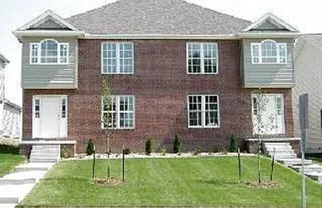 1533 Belclare - 1533 Belclare Road, Normal, IL 61761