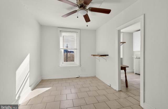 2536 AMBER Street unit: 3F photos photos