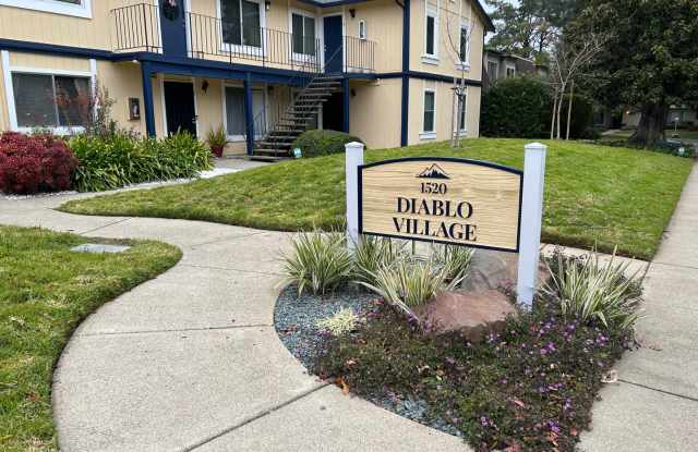 Gorgeous Concord Condo! Gallery 3