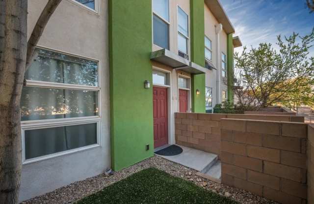 Cute 2 Bedroom 1.5 Bathroom Located In Downtown Albuquerque! photos photos Cute 2 Bedroom 1.5 Bathroom Located In Downtown Albuquerque! photos photos