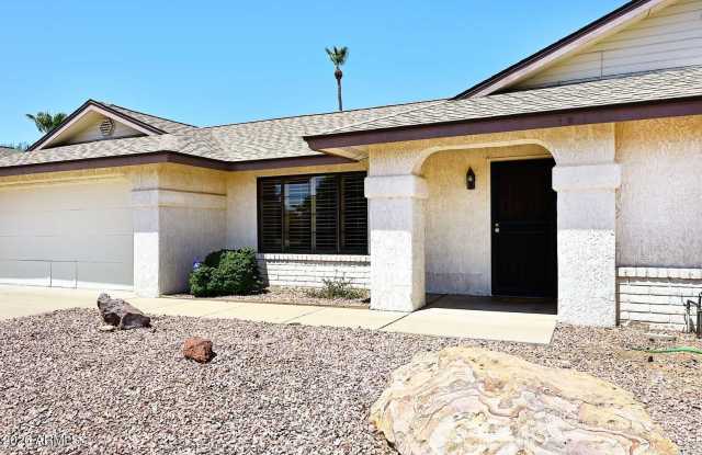 17218 N DESERT GLEN Drive Gallery 3