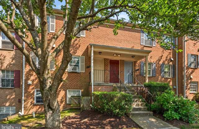 11775 CARRIAGE HOUSE Drive Gallery 2