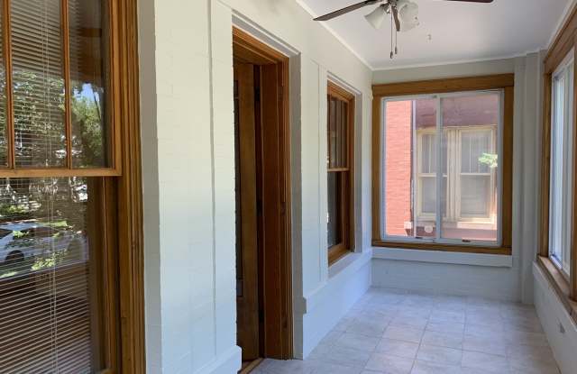 1321 W Thorndale Avenue Gallery 4