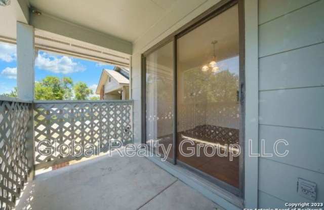 818 Station St photos photos