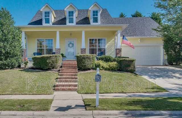 2009 Magnolia Parkway photos photos