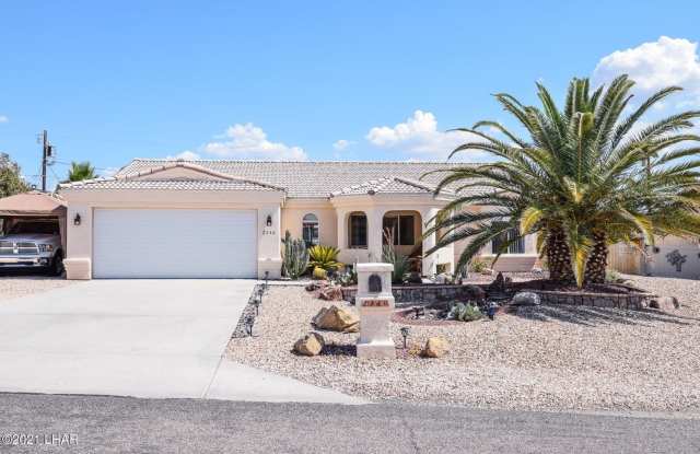 PENDING APP * Occupied* Unfurnished Long Term Pool Home- Coming Soon! photos photos