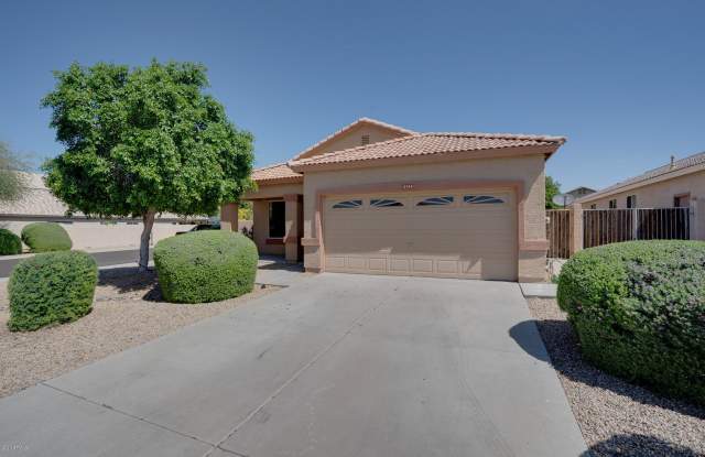 6744 W BUCKSKIN Trail Gallery 2