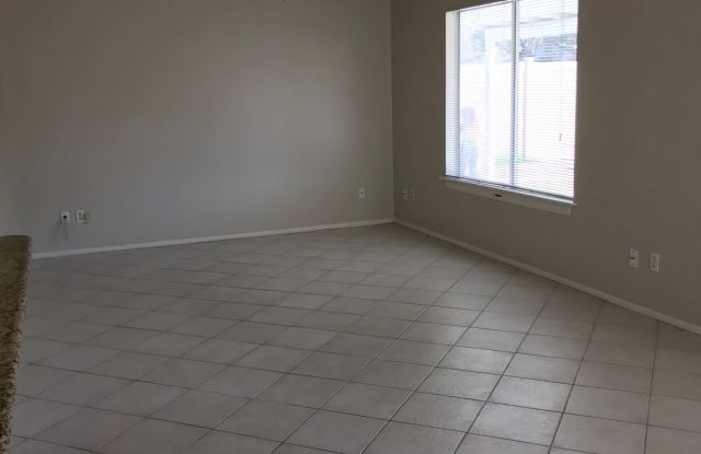 3627 W Carla Vista Dr Gallery 2