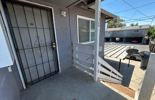 134, 136, 138 W 20th Street Merced photos photos