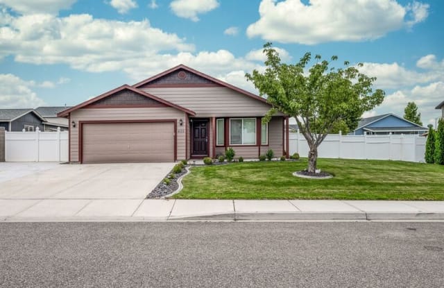 4119 Bond Lane photos photos