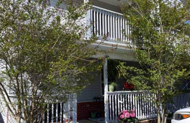1805 Pointed Leaf Lane photos photos