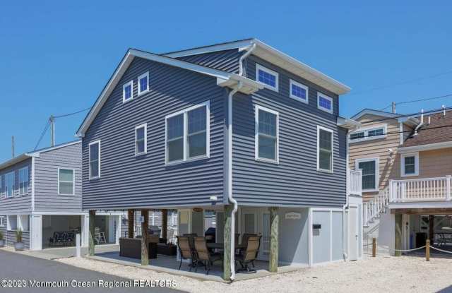 118 W Tide Way - 118 West Tide Way, Dover Beaches North, NJ 08735