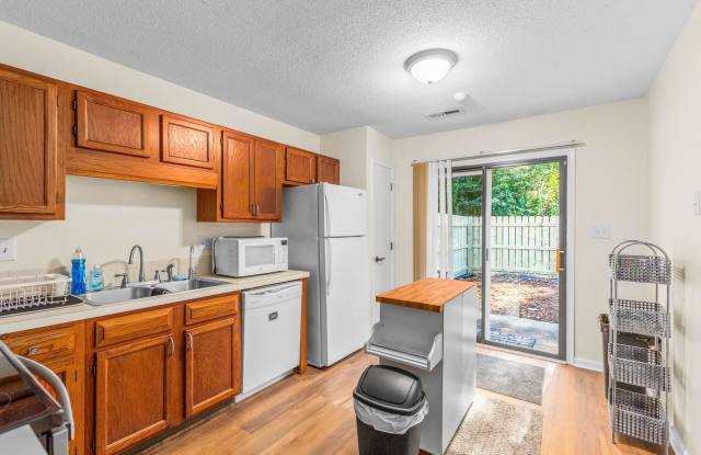 Fully Furnished 2BR with All Utilities Included! Gallery 1