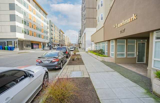 Landmark Apartments Gallery 3