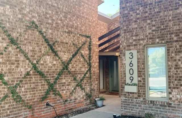 3609 Crestmont Dr photos photos