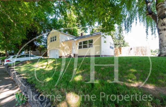 Remodeled Single-Family Home Close to Whitman College photos photos