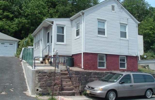 122 N 8Th St photos photos