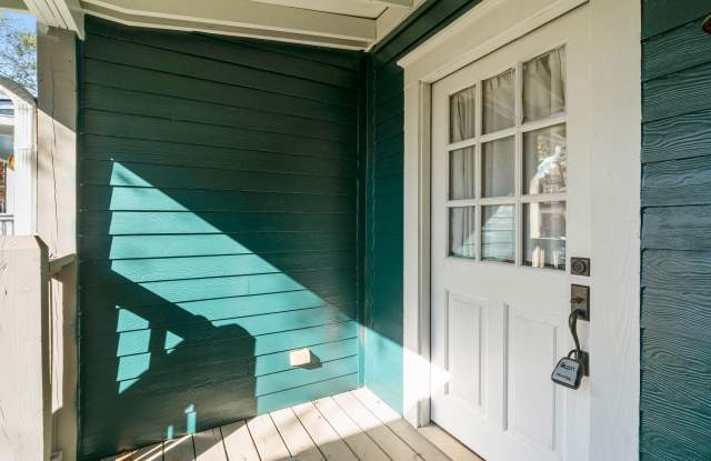 856 Kirkwood Avenue Southeast - 856 Gallery 3