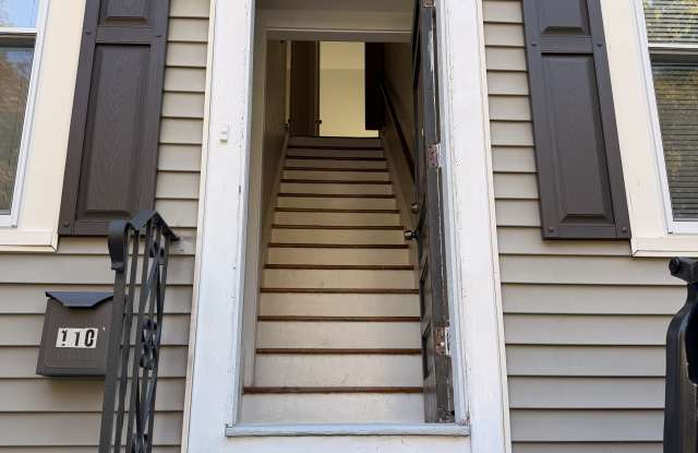 110 Wakefield Street Gallery 4
