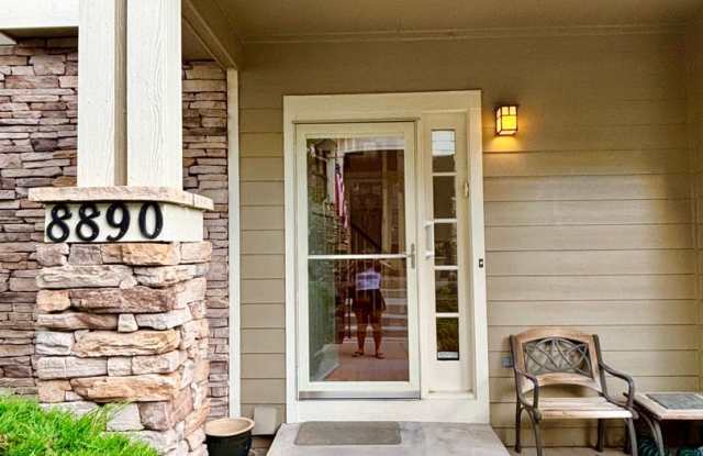 Spacious Highlands Ranch Townhome with Attached Garage! Available Now!! photos photos Spacious Highlands Ranch Townhome with Attached Garage! Available Now!! photos photos
