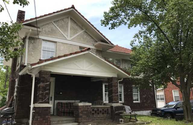 6 Bed 3 Bath House on East Campus! Gallery 1