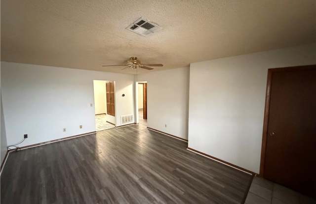 4107 Concord Street Gallery 3