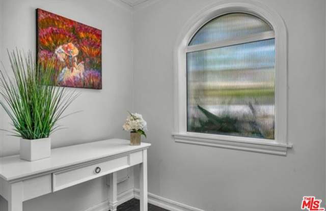 10824 Westminster Ave Gallery 3