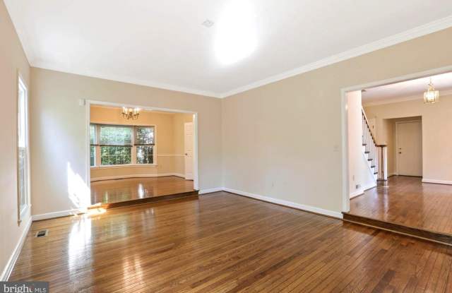 26 ROYAL DOMINION CT Gallery 4